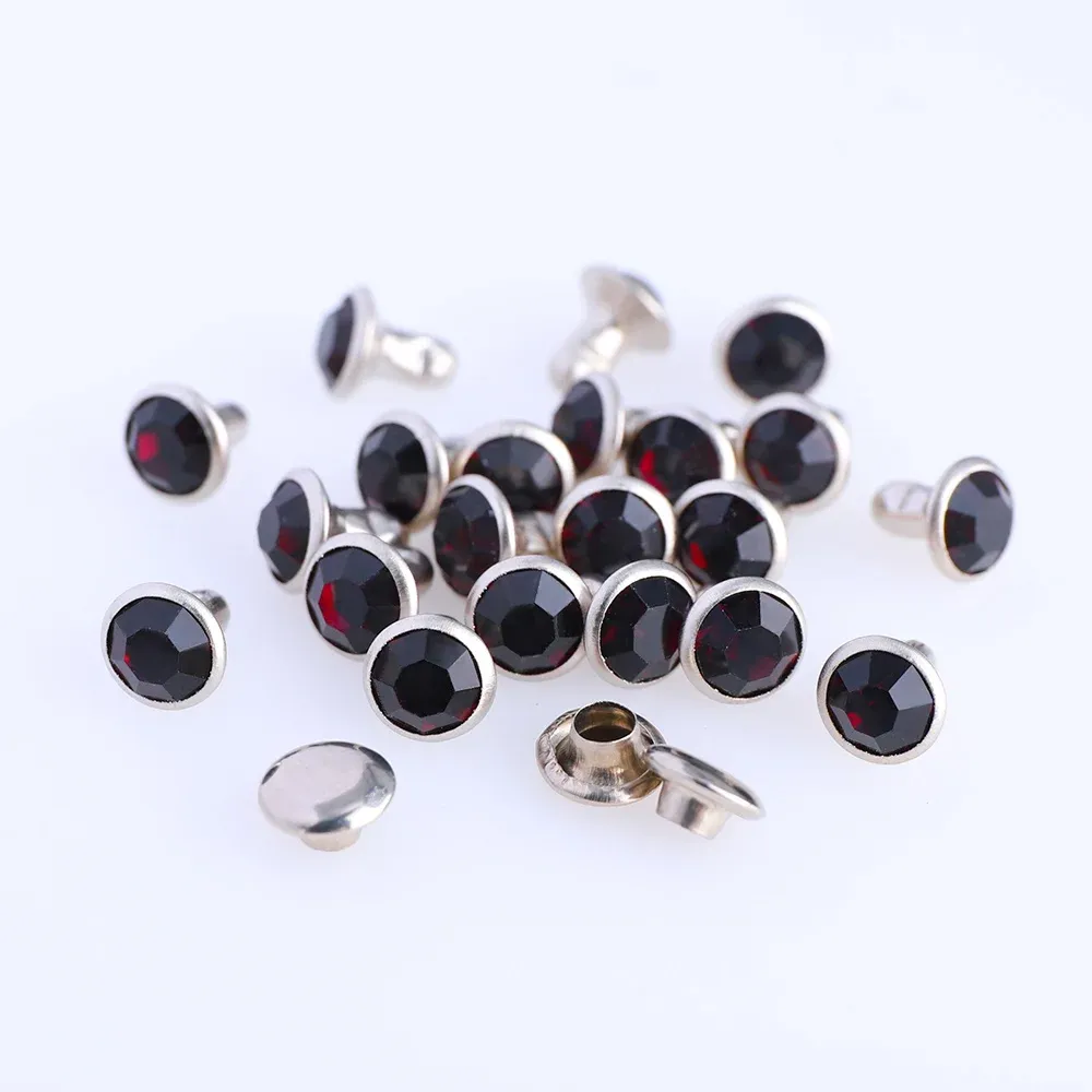Glas Strass Nieten 6mm bis 8mm für Lederhandwerk 100 Sets