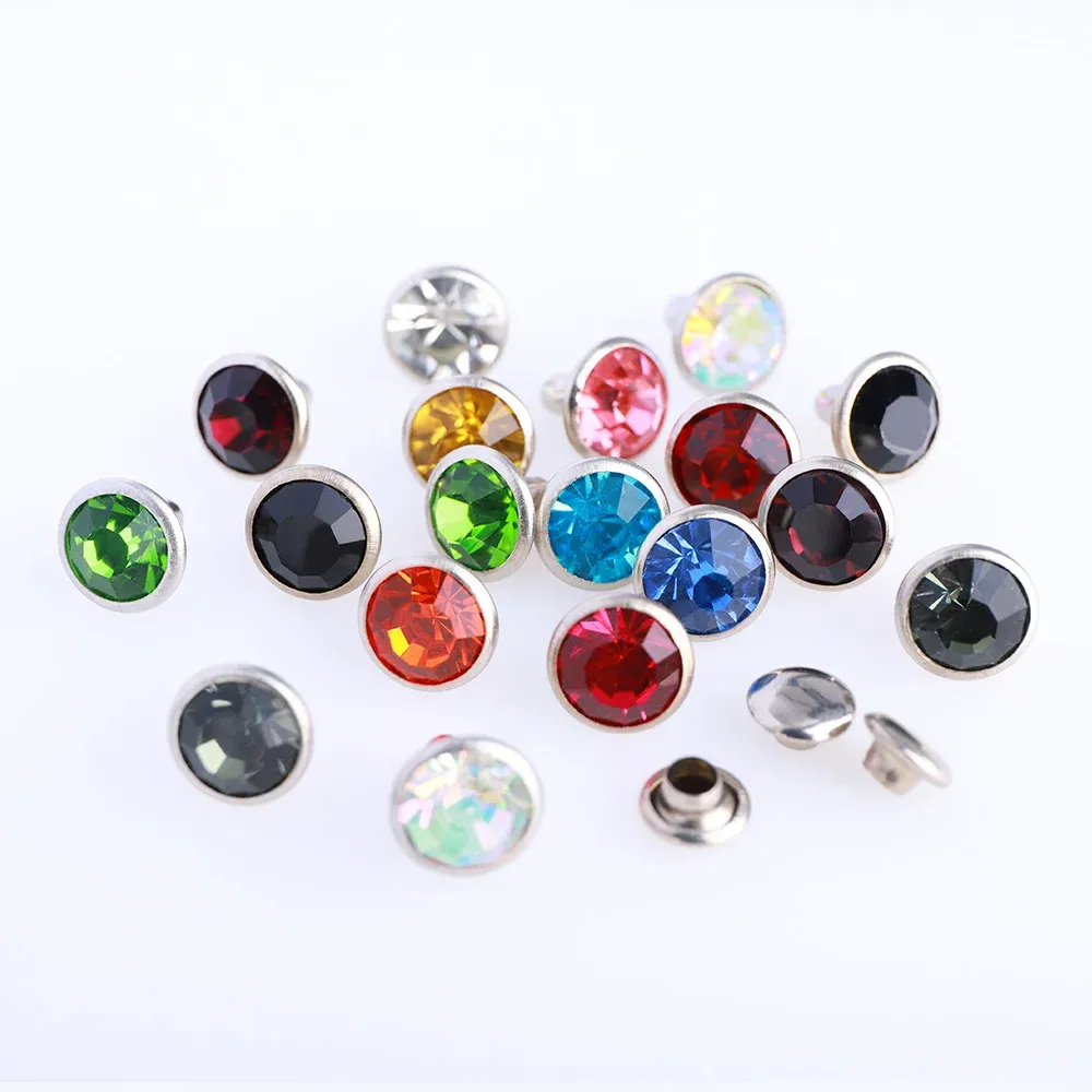 Glas Strass Nieten 6mm bis 8mm für Lederhandwerk 100 Sets