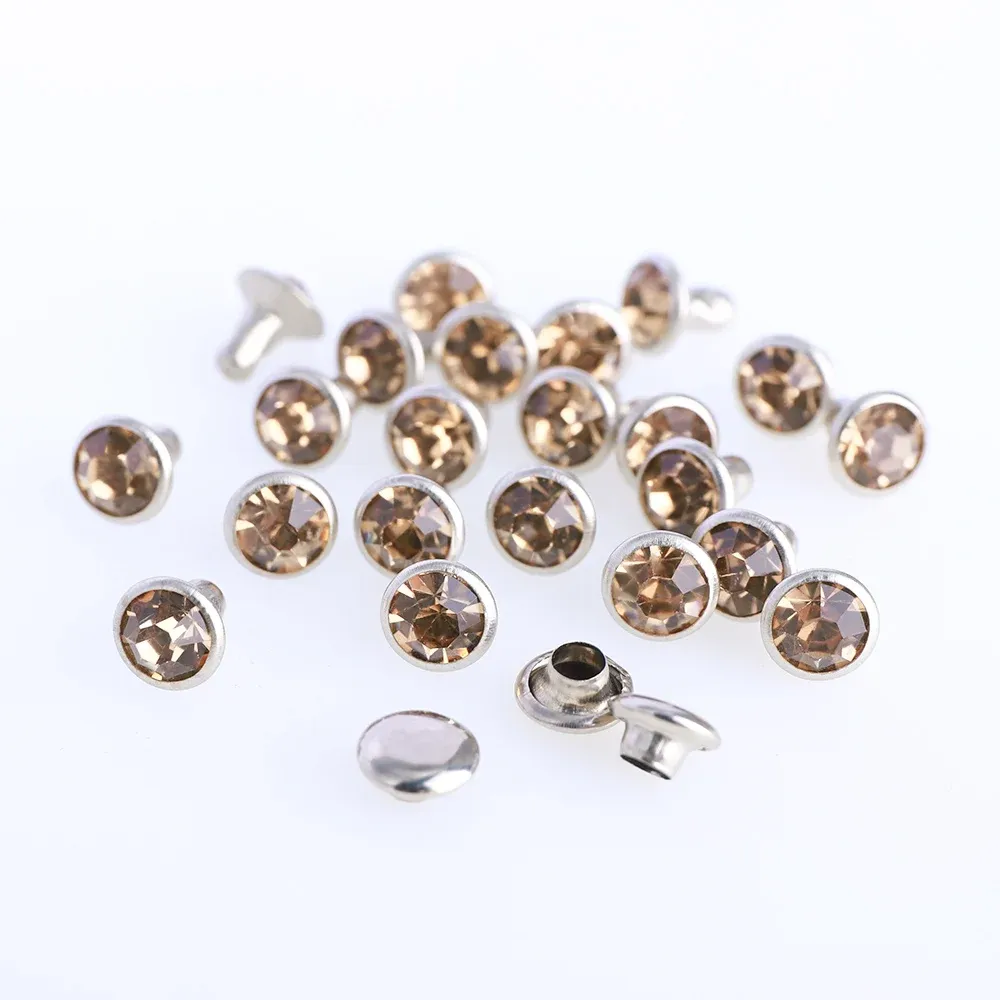 Glas Strass Nieten 6mm bis 8mm für Lederhandwerk 100 Sets