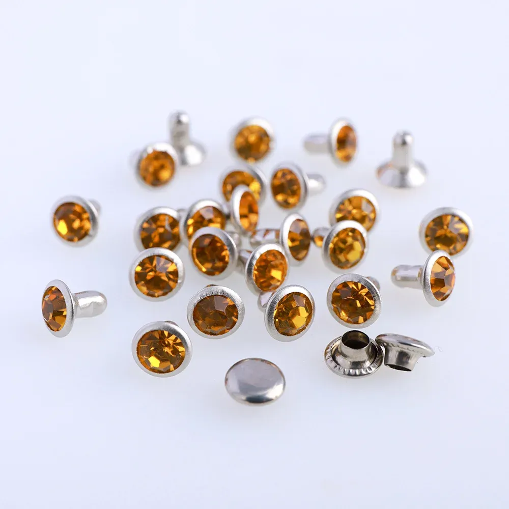 Glas Strass Nieten 6mm bis 8mm für Lederhandwerk 100 Sets