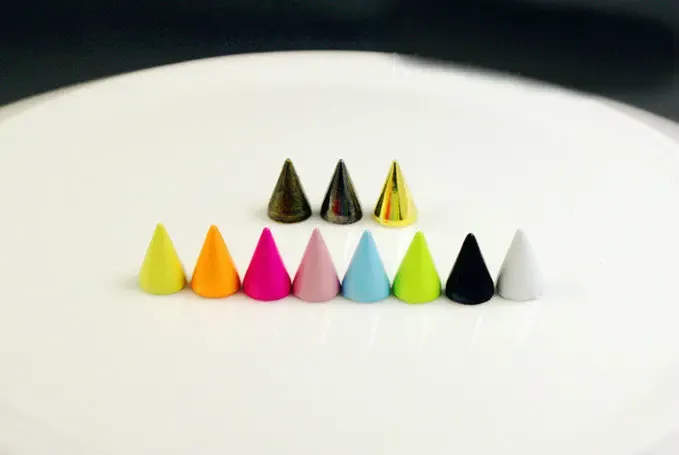 Kegel Farbige Nieten 7x10 mm für Kleidung Taschen Schuhe Lederhandwerk
