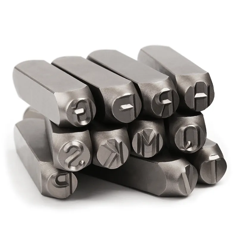 Stempelset Buchstaben Zahlen Stahl 3 bis 6 mm